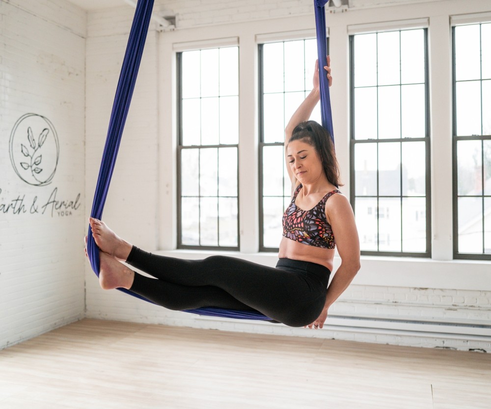 earth-and-aerial-yoga-classes-