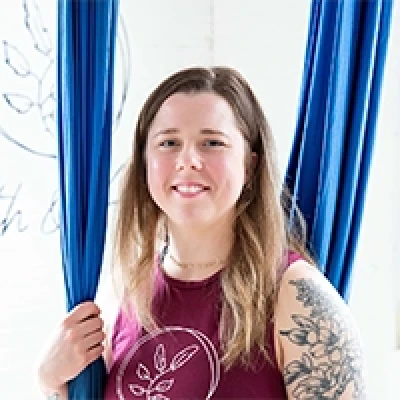 earth-and-aerial-yoga-studio-hudson-ma-Headshots-SamShipman-1